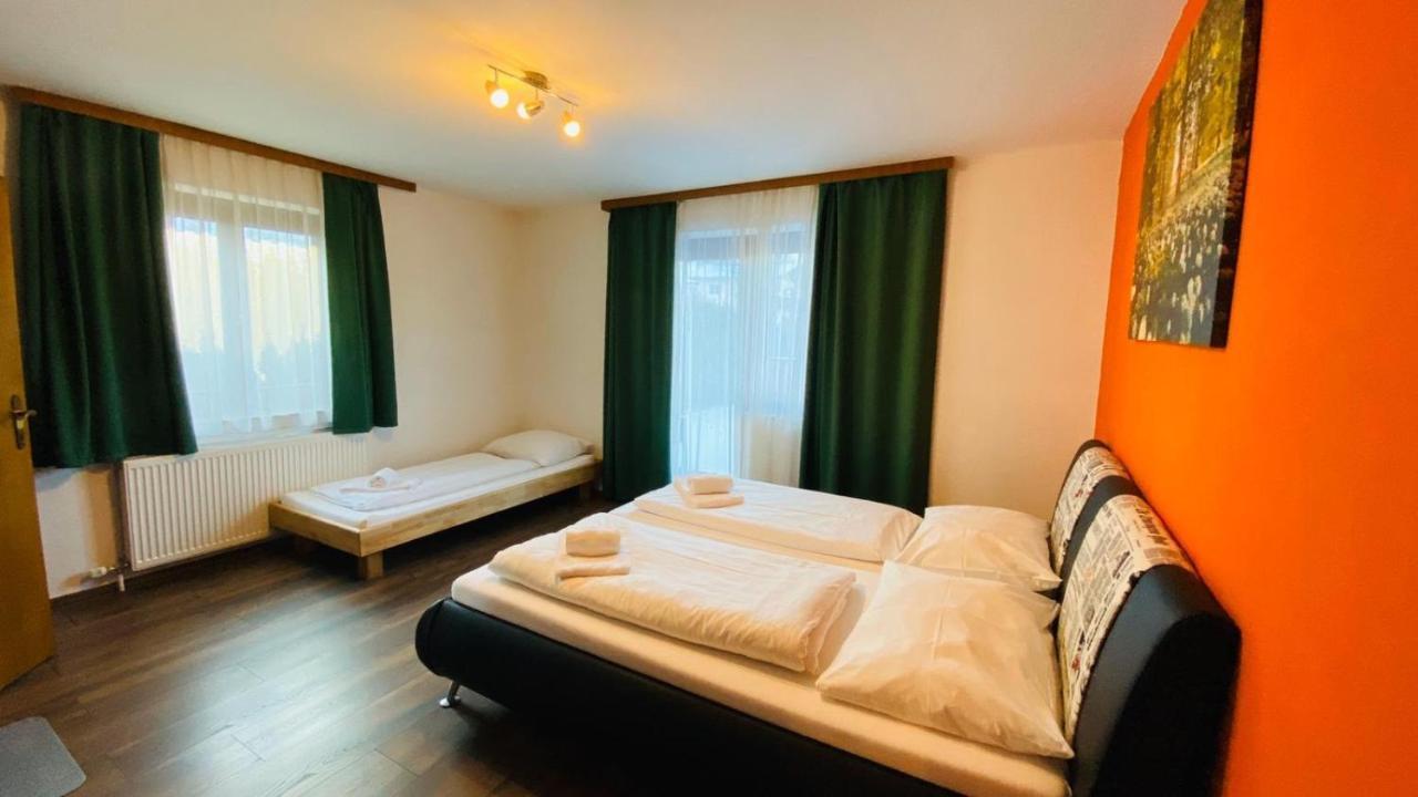 Holiday House Auer - By Four Seasons Apartments Kaprun Exterior photo